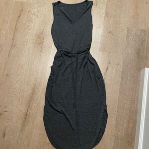 Grey sleeveless tie waist dress